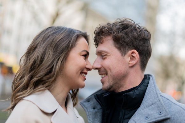 Privat und beruflich verbunden: Renata und Valentin Lusin. - © Rolf Vennenbernd/dpa