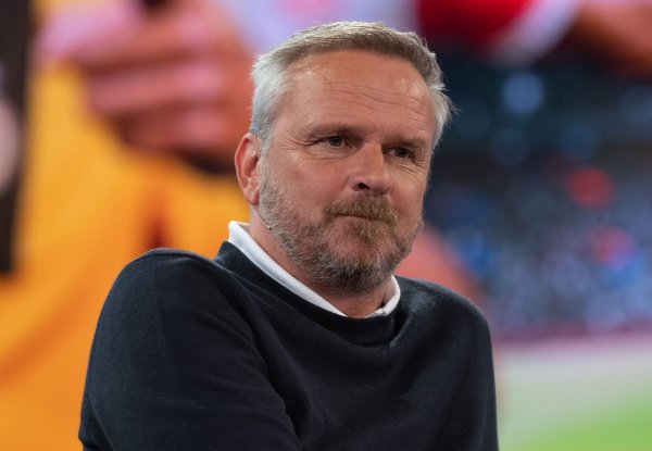 Sky-Experte Didi Hamann übt scharfe Kritik an den Aussagen des Dortmunder Torhüters Gregor Kobel. - © Sven Hoppe/dpa