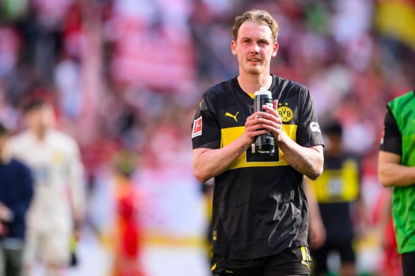 Julian Brandt führt den BVB bei der Club-WM als Kapitän an. - © Tom Weller/dpa