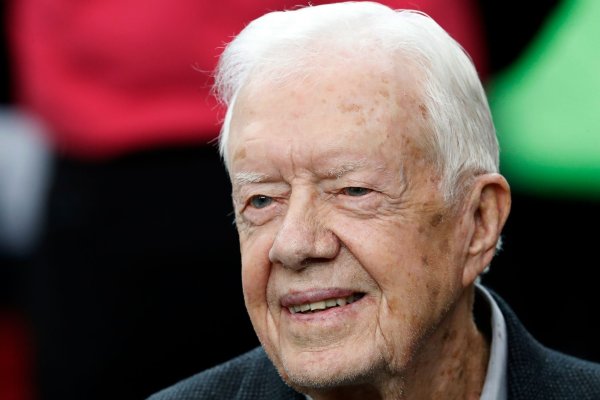 «Ich versuche nur, es zu schaffen, um Kamala Harris zu wählen», hatte der 100 Jahre alte Ex-Präsident vor Kurzem gesagt. (Archivbild) - © John Bazemore/AP/dpa
