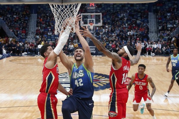 New Orleans Pelicans - Dallas Mavericks - © Foto: Gerald Herbert/AP/dpa