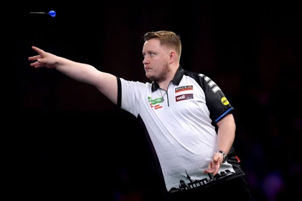 Schindler erwartet ein Duell mit Dave Chisnall. (Archivbild) - © John Walton/PA Wire/dpa