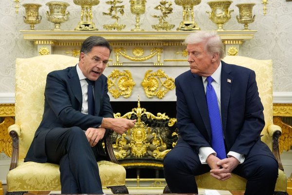 Nato-Chef Rutte besuchte US-Präsident Trump im Weißen Haus. - © Alex Brandon/AP/dpa
