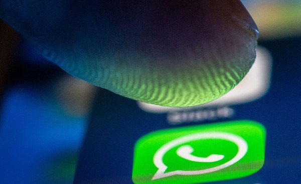 Neues Update: In Whatsapp-Gruppen lässt sich jetzt gezielt einstellen, bei welchen Nachrichten man informiert werden möchte. - © Zacharie Scheurer/dpa-tmn