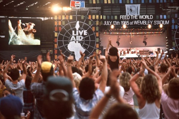 Der mitreißende Auftritt von Queen bei «Live Aid» ist legendär. (Archivbild) - © picture alliance / dpa