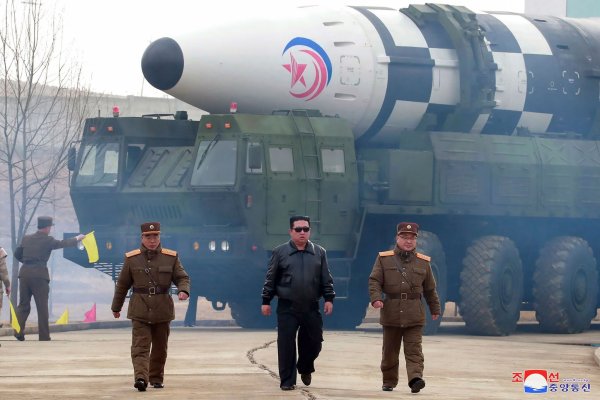 Nordkoreas Machthaber Kim hat die militärische Zusammenarbeit mit Russland rasant ausgebaut. - © Uncredited/KCNA via KNS/AP/dpa