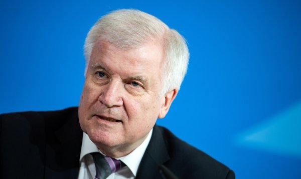 Innenminister Horst Seehofer - © Foto: Bernd von Jutrczenka/dpa