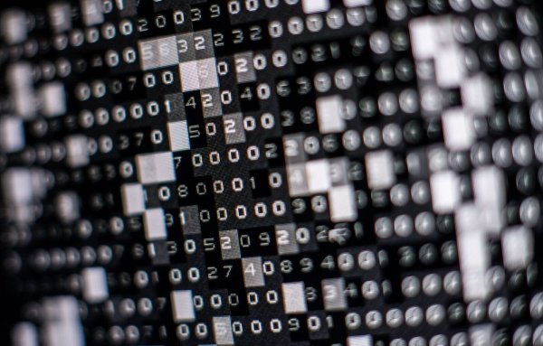 - © Lino Mirgeler/dpa