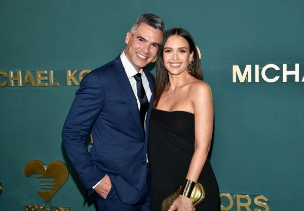 Jessica Alba und Cash Warren im Jahr 2022. - © Evan Agostini/Invision via AP/dpa