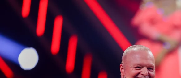 Bodenständig bei der Haarpflege: TV-Star Stefan Raab. - © Rolf Vennenbernd/dpa
