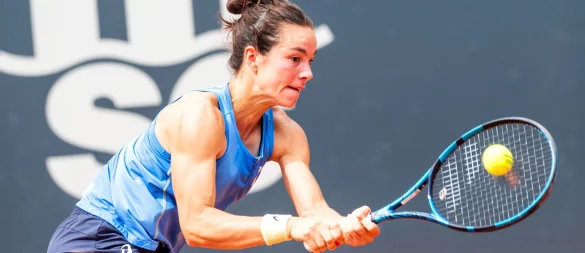 Lois Boisson gewann den Titel beim WTA-Turnier in Hamburg. - © Daniel Bockwoldt/dpa/Daniel Bockwoldt