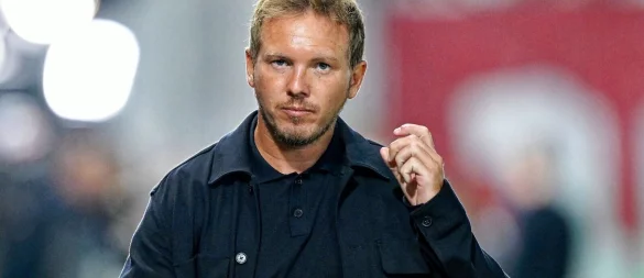 Julian Nagelsmann hat klare Anforderungen an seine WM-Kandidaten. - © Uwe Anspach/dpa