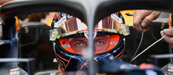 Max Verstappen ist von den Gerüchten um seine Zukunft genervt. - © Denes Erdos/AP/dpa