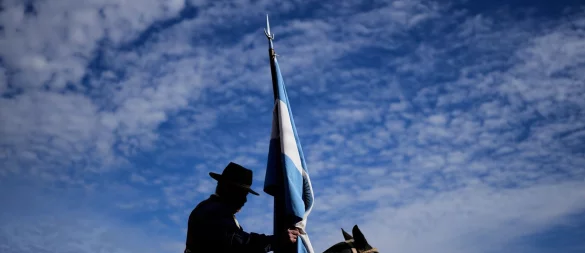 Die Gauchos sind berittene Viehhüter. (Symbolbild) - © Natacha Pisarenko/AP/dpa