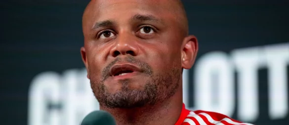 Vincent Kompany äußert sich zur WM-Rolle von Manuel Neuer. - © Sven Hoppe/dpa