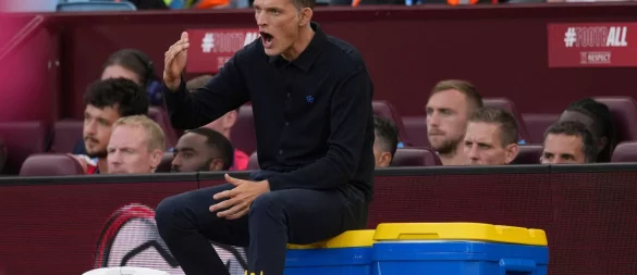Trotz perfekter Qualifikationsergebnisse muss sich Trainer Thomas Tuchel Kritik gefallen lassen. - © Dave Shopland/AP/dpa