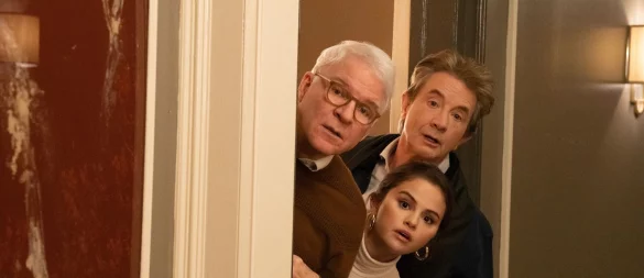 Charles (Steve Martin), Mabel (Selena Gomez) and Oliver (Martin Short) haben einen neuen Todesfall in ihrem Apartment-Block aufzuklären. Dieses Mal hat es den Concierge erwischt. Die fünfte Staffel von «Only Murders in the Building» ist ab dem 9. September nach und nach bei Disney+ verfügbar. - © Craig Blankenhorn/Hulu/Disney +/dpa