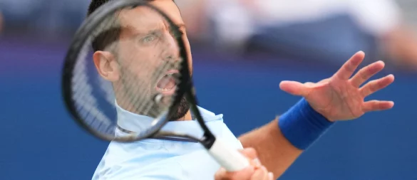 Djokovic musste gegen den jungen Amerikaner Svajda einen Satz-Rückstand wettmachen. - © Kirsty Wigglesworth/AP/dpa
