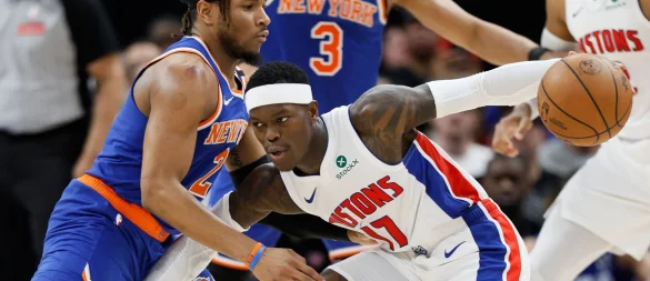 Dennis Schröder (r.) half Detroit nach seinem Wechsel im Februar erst zum Erreichen der Playoffs. - © Duane Burleson/AP/dpa