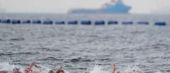 Erstmals wurde bei der Schwimm-WM der Knockout Sprint im Freiwasser ausgetragen. - © Vincent Thian/AP/dpa
