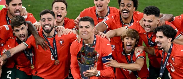 Cristiano Ronaldo (M.) genoss Portugals Triumph bei der Nations League sichtlich. - © Sven Hoppe/dpa