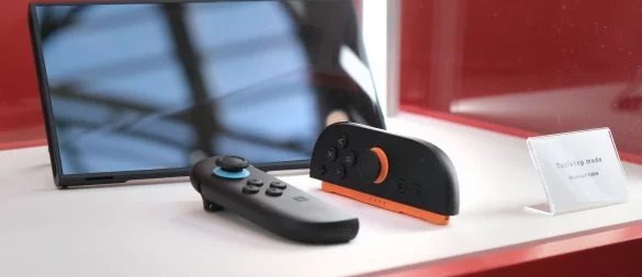 Nicht blind zugreifen: Wer jetzt schnell eine Nintendo Switch 2 kaufen will, prüft besser nach, dass der Preis auch in Ordnung ist. - © Benedikt Wenck/dpa