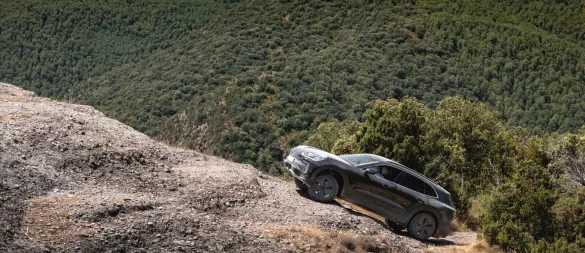 Neben einer besseren Performance soll die neue Cayenne-Generation auch mehr Platz bieten. - © Porsche AG/dpa-tmn