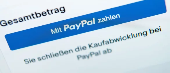 Vorsicht bei Zahlungen: Die Nutzung der PayPal-Funktion „Freunde & Familie“ bietet keinen Käuferschutz und birgt Betrugsrisiken. - © Silas Stein/dpa