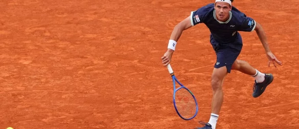 Daniel Altmaier ist in Paris im Achtelfinale ausgeschieden. - © Lindsey Wasson/AP/dpa