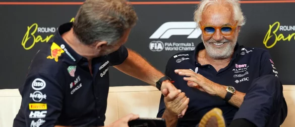 Unverkennbar, Christian Horner und Flavio Briatore (r) hatten ihren Spaß. - © Bradley Collyer/PA Wire/dpa