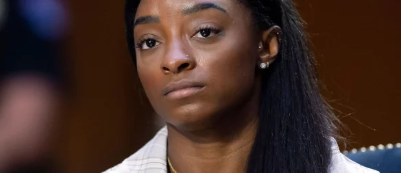 Auch Turnerin Simone Biles hat Missbrauch durch den früheren US-Teamarzt Larry Nassar ertragen müssen. - © Saul Loeb/Pool AFP/AP/dpa