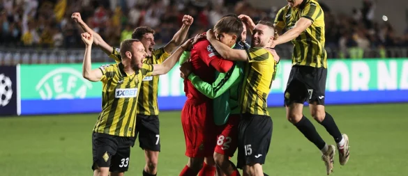 Der Club aus Kasachstan spielt zum ersten Mal in der Champions League. - © Alikhan Sariyev/AP/dpa