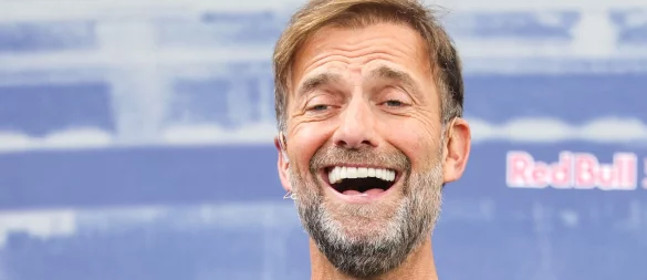 Lacht Jürgen Klopp über die Trainer-Gerüchte aus Italien oder kommt es doch zu einem spektakulären Comeback? - © Jan Woitas/dpa