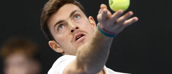 Maximilian Marterer hat bei den French Open die Qualifikation überstanden. - © Mindaugas Kulbis/AP/dpa