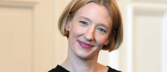 Joana Mallwitz erhält den Opus Klassik als Dirigentin des Jahres. (Archivbild) - © Soeren Stache/dpa