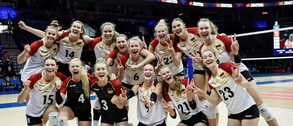 Gegen Frankreich gelang den deutschen Volleyballerinnen ein knapper Sieg. - © volleyballworld/DVV/dpa