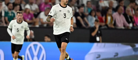 Robin Koch ist in den Augen von Eintracht Frankfurts Sportvorstand Markus Krösche der momentan beste deutsche Abwehrspieler. - © Federico Gambarini/dpa