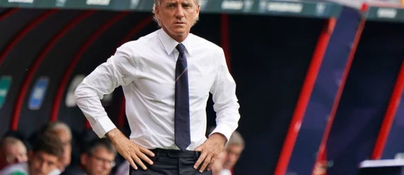 Der ehemalige italienische Nationaltrainer Roberto Mancini prägte als Spieler die erfolgreiche Ära von Sampdoria Genua maßgeblich mit. Jetzt steigt der Verein in die 3. Liga ab. - © Emmanuele Mastrodonato/LPS via ZUMA Press Wire/dpa