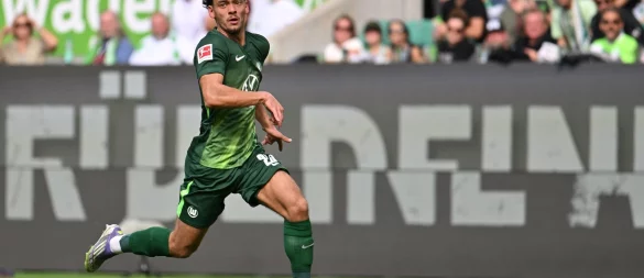 Aaron Zehnter brachte den VfL Wolfsburg in Führung. - © Swen Pförtner/dpa