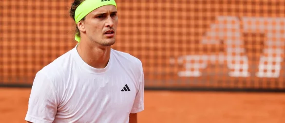 Alexander Zverev steht in Hamburg im Achtelfinale. - © Frank Molter/dpa