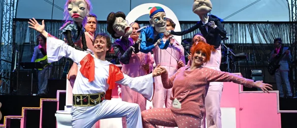 Das neue Musical von Prinzen-Sänger Tobias Künzel wurde zuerst in London aufgeführt, jetzt kommt es in der deutschen Version nach Halle. - © Elisa Schu/dpa