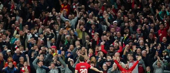Diogo Jotas Nummer 20 wird in Liverpool verewigt. - © Jon Super/AP