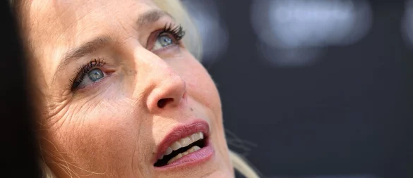 Gillian Anderson begeistert mit ihrer beeindruckenden Schauspielleistung. (Archivbild) - © Felix Hörhager/dpa