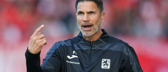 Wieder nichts: Patrick Glöckner verliert mit dem TSV 1860 München auch in Aue. (Archivbild) - © Christoph Reichwein/dpa