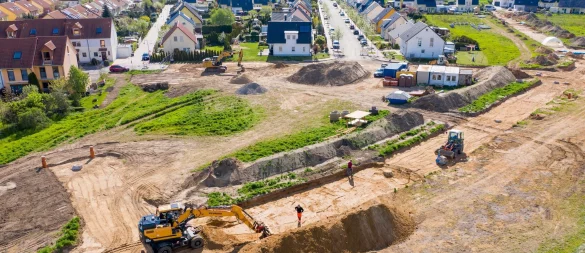 Öffentliche Karten oder Gutachten vom Nachbargrundstück bieten nur allgemeine Hinweise. Die Bodenverhältnisse auf dem eigenen Grundstück können völlig anders sein. - © Jan Woitas/dpa/dpa-tmn