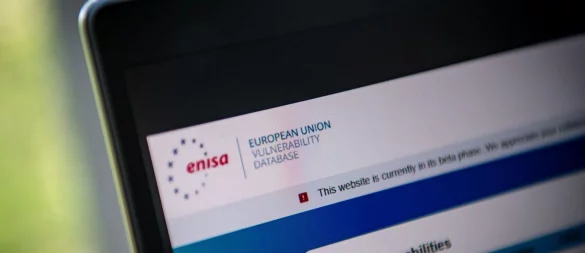 Transparenz für mehr Sicherheit: Die EU startet ihre eigene Schwachstellendatenbank. - © Zacharie Scheurer/dpa-tmn