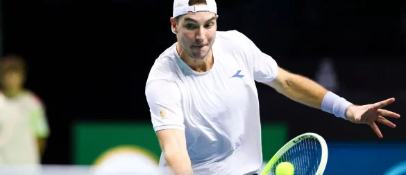 Jan-Lennard Struff bewies in seinem Match gegen Yoshihito Nishioka Nervenstärke. (Archivbild) - © Frank Molter/dpa