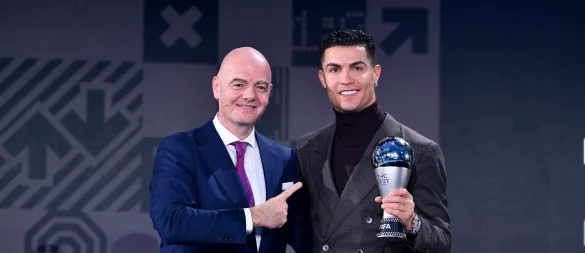 FIFA-Boss Infantino stellt einen Einsatz von Ronaldo (r) bei der Club-WM in Aussicht. - © Harold Cunningham/FIFA POOL/AP/dpa