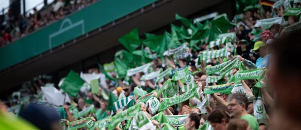 Die Fußballerinnen des VfL Wolfsburg erreichen als Vizemeisterinnen die Champions League. - © Fabian Strauch/dpa