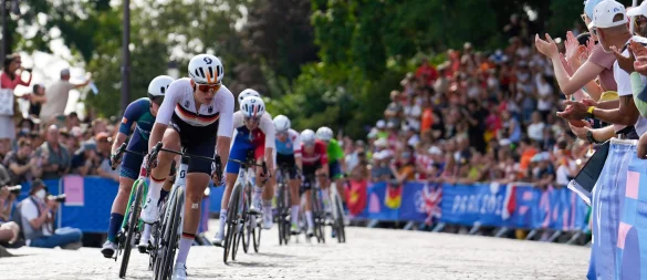Franziska Koch wurde erst vier Kilometer vor dem Ziel vom Hauptfeld eingeholt. - © Vadim Ghirda/AP/dpa
